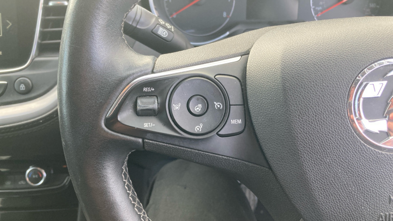 Vauxhall Grandland X 1.2 Turbo SRi Nav 5dr Petrol Hatchback